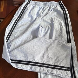 NWOT No Boundaries Blue Side Stripes & Snaps Nylon Blend Track Pants Small